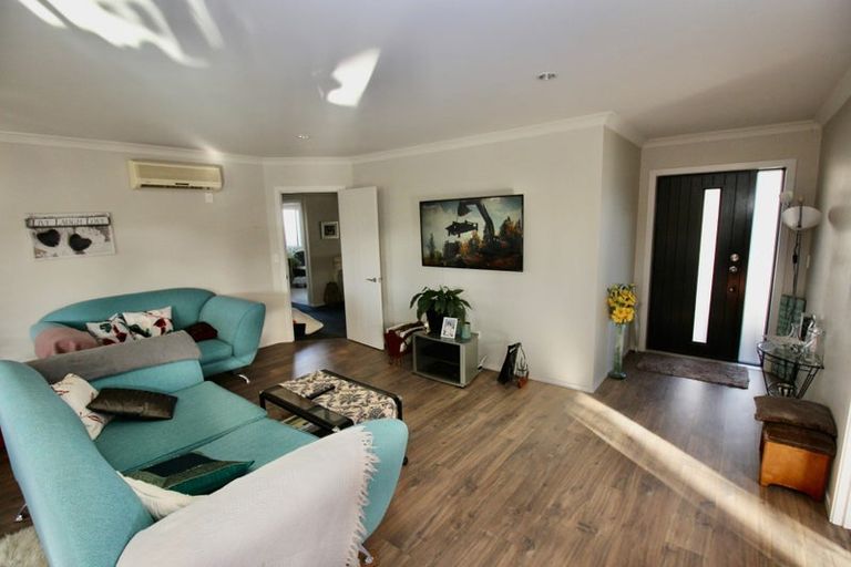 Photo of property in 52 Kupe Drive, Whitianga, 3510