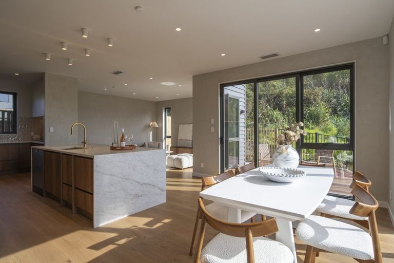 Photo of property in 52 Streamview Way, Long Bay, Auckland, 0630