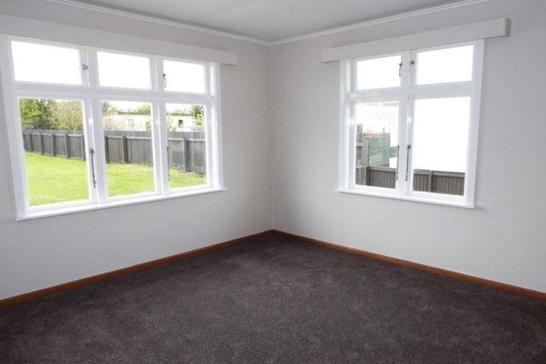 Photo of property in 13 Potaka Street, Marton, 4710