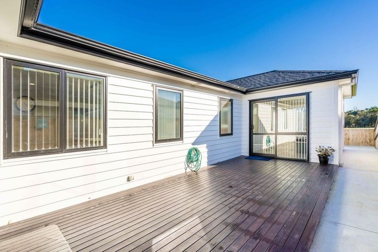 Photo of property in 11 Silver Beech Street, Takanini, 2110
