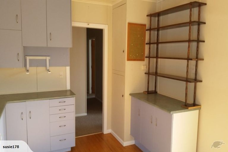 Photo of property in 28 Carlton Street, Bellevue, Tauranga, 3110