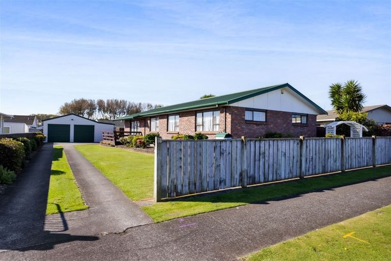 Photo of property in 18 Rimu Street, Hawera, 4610