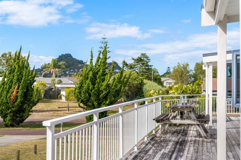 Photo of property in 11 Pleasant Place, Pauanui, Hikuai, 3579