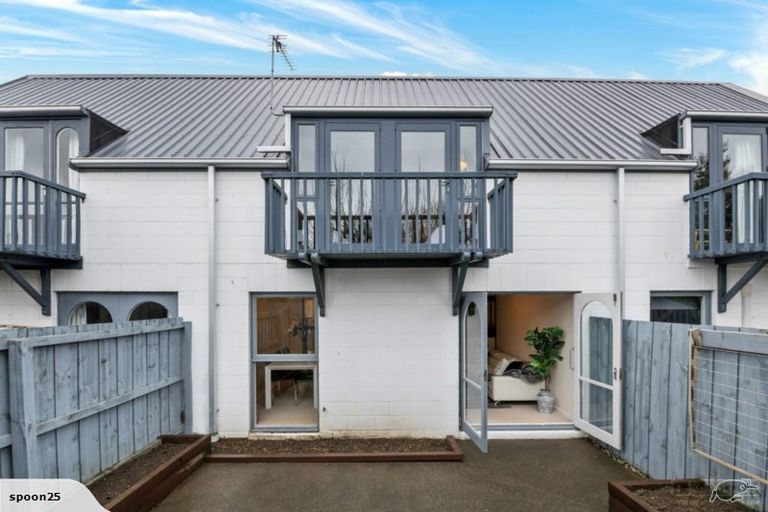 Photo of property in Cornwall Gardens, 15/27 Cornwall Street, St Albans, Christchurch, 8014