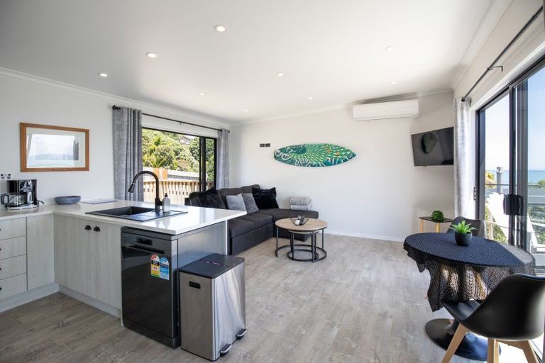 Photo of property in 14 Whaanga Road, Raglan, 3297
