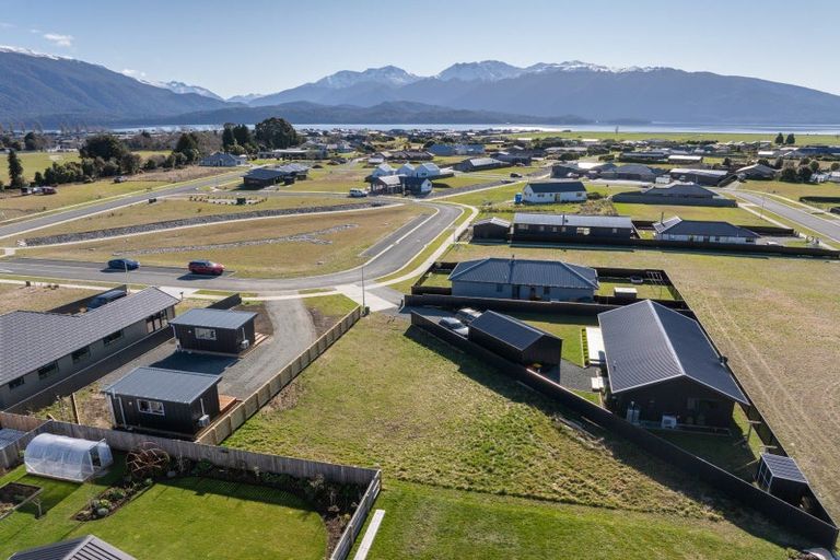 Photo of property in 10 Te Kuaha Crescent, Te Anau, 9600