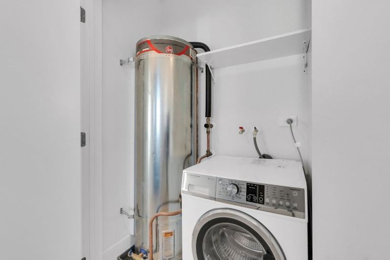 Photo of property in 204/165 Lake Road, Northcote, Auckland, 0627