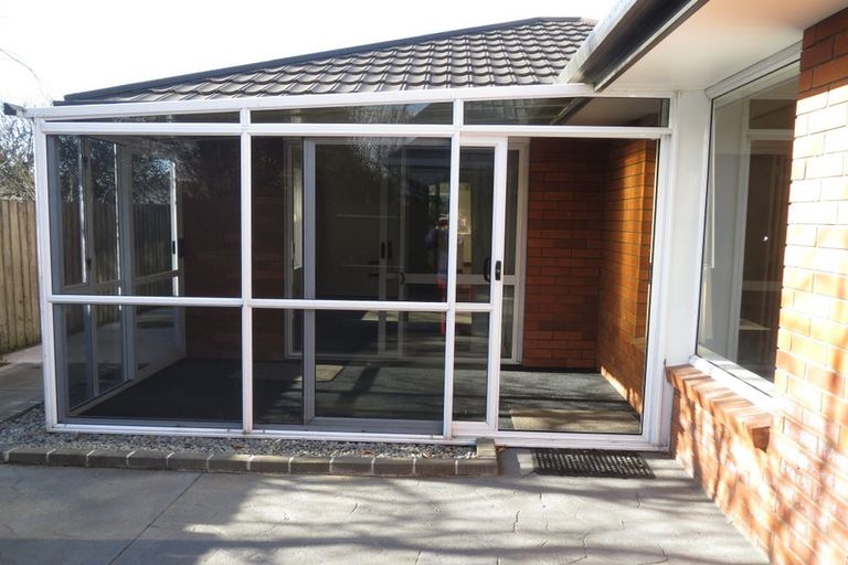 Photo of property in 4 Solway Avenue, Ilam, Christchurch, 8041