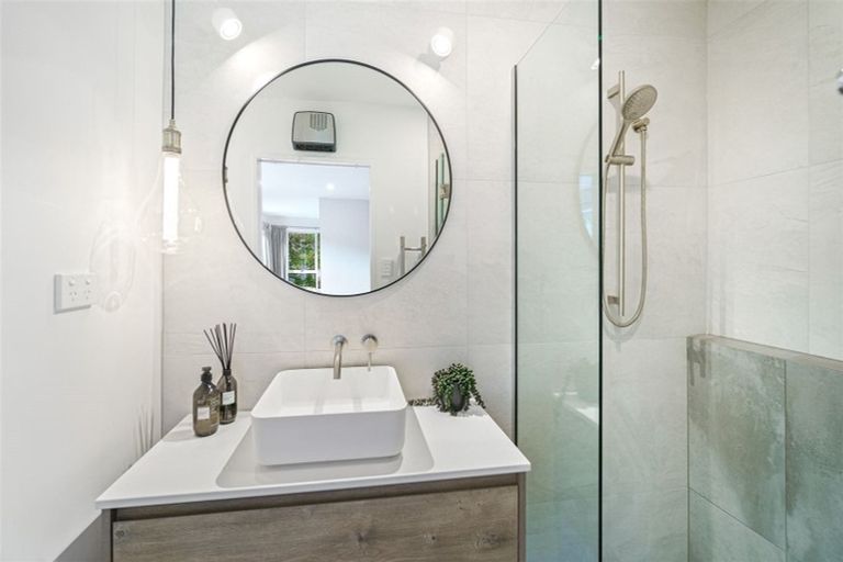 Photo of property in 1/27 Innes Road, St Albans, Christchurch, 8052