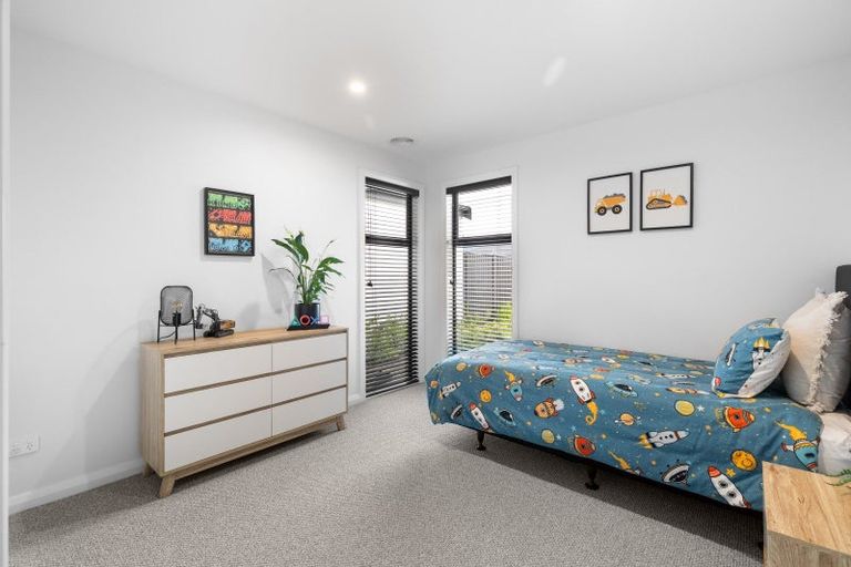 Photo of property in 7 Gratitude Way, Kelvin Grove, Palmerston North, 4414