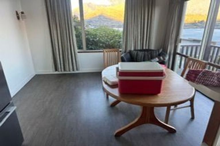 Photo of property in 8 Earnslaw Terrace, Queenstown, 9300