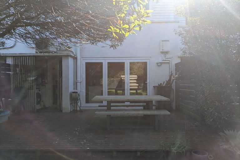 Photo of property in 30 Durham Crescent, Fairfield, Lower Hutt, 5011