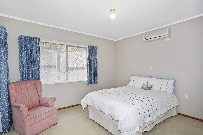 Photo of property in 6 Kowhai Place, Pukekohe, 2120