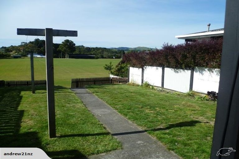 Photo of property in 11a Latitude Close, Whitby, Porirua, 5024
