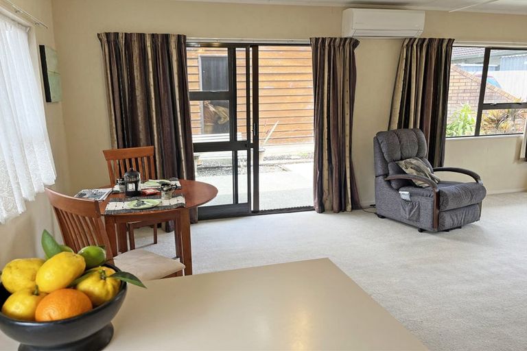 Photo of property in 16 North Street, Woodhill, Whangarei, 0110