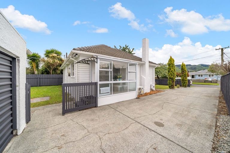 Photo of property in 4 Routley Crescent, Elderslea, Upper Hutt, 5018