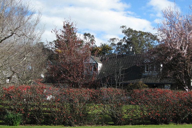 Photo of property in 35 Wanganui Road, Marton, 4710