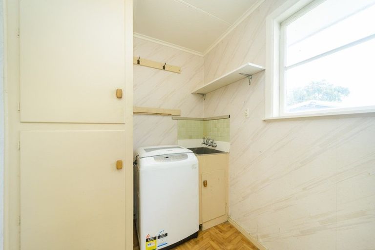 Photo of property in 9 Benmore Avenue, Cloverlea, Palmerston North, 4412