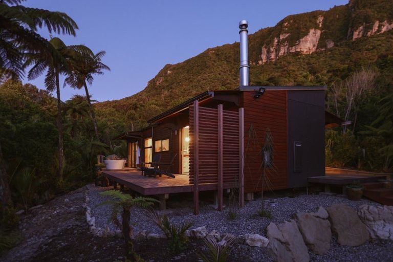 Photo of property in 8 Hartmount Place, Te Miko, Punakaiki, 7871