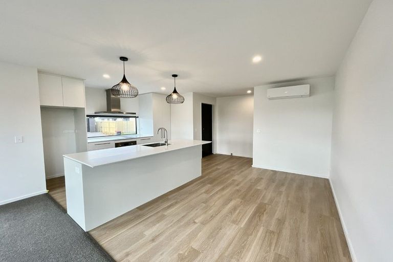 Photo of property in 2 Piopio Lane, Halswell, Christchurch, 8025
