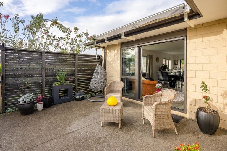 Photo of property in 2 Pohatu Lane, Otaki, 5512