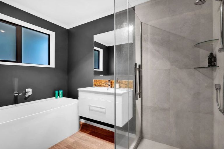 Photo of property in 48a Celia Street, Stratford, 4332