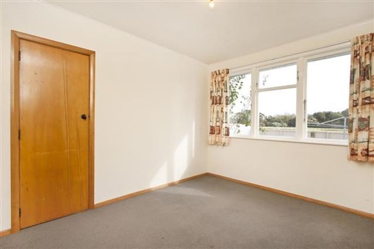 Photo of property in 10 Awatea Street, Levin, 5510