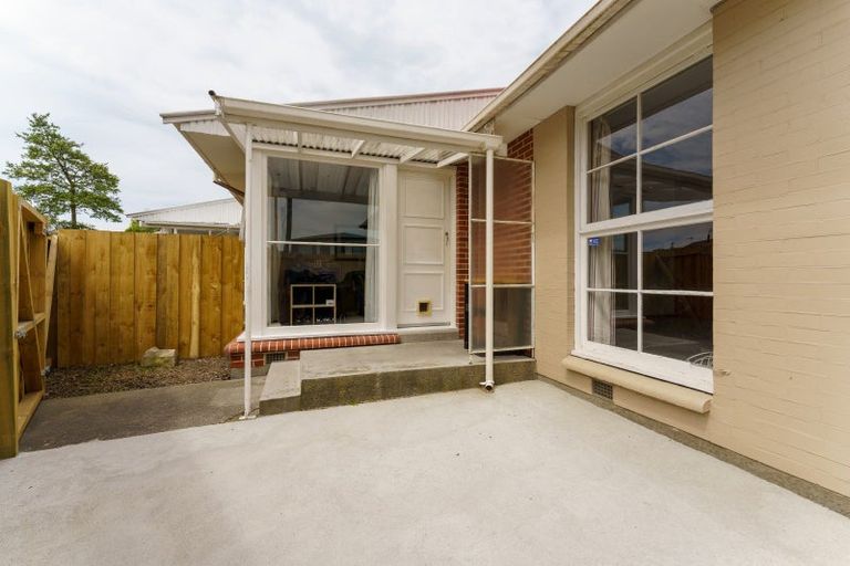 Photo of property in 2/108 Cranford Street, St Albans, Christchurch, 8014