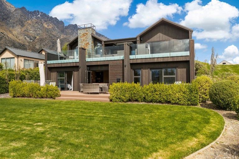 Photo of property in 12 Orford Drive, Jacks Point, Queenstown, 9371