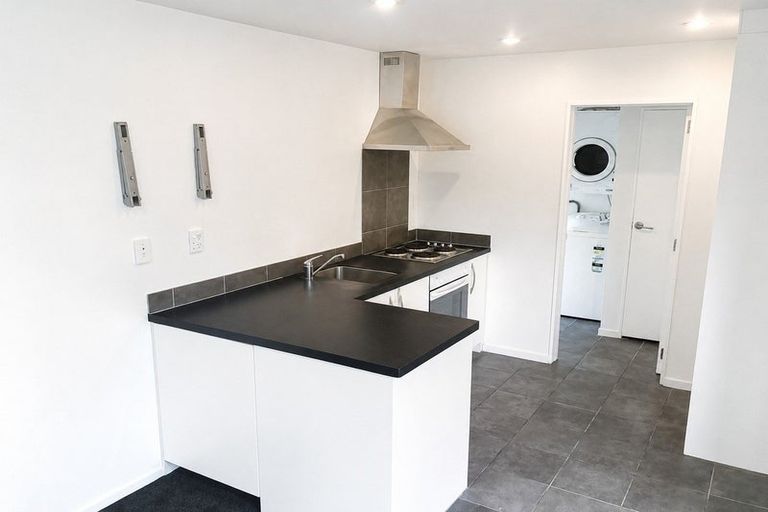 Photo of property in 14b Trinidad Crescent, Grenada Village, Wellington, 6037