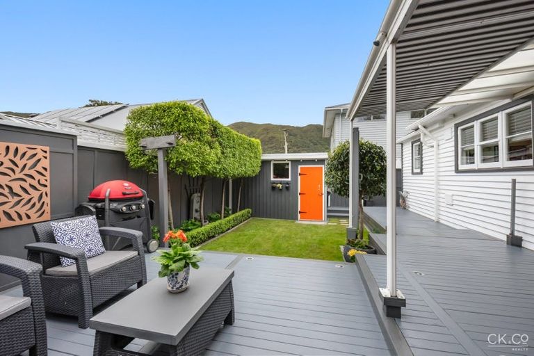 Photo of property in 31 Birdwood Road, Waterloo, Lower Hutt, 5011