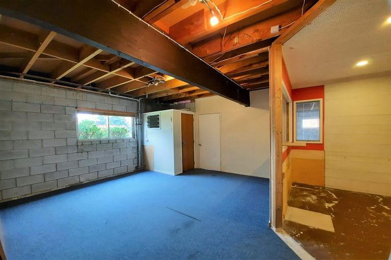 Photo of property in 7 Leewood Place, Pakuranga Heights, Auckland, 2010