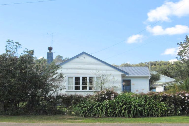 Photo of property in 13 Mill Road, Whitianga, 3510