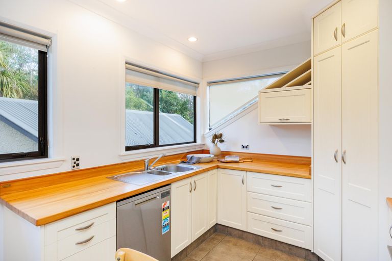 Photo of property in 23 Trent Avenue, Hokowhitu, Palmerston North, 4410