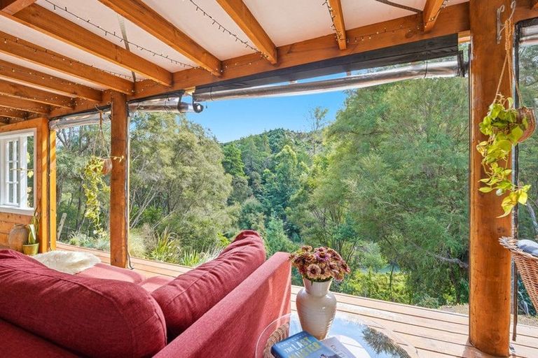 Photo of property in 16 Naumai Crescent, Mangamahu, Whanganui, 4586