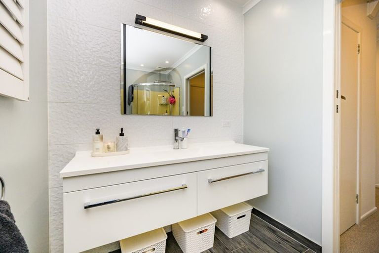 Photo of property in 5 Charles Street, Feilding, 4702