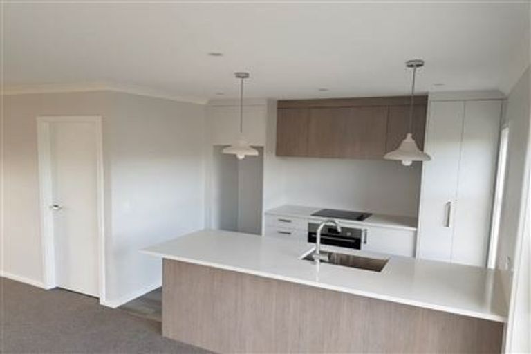 Photo of property in 17 Karearea Avenue, Kenepuru, Porirua, 5022