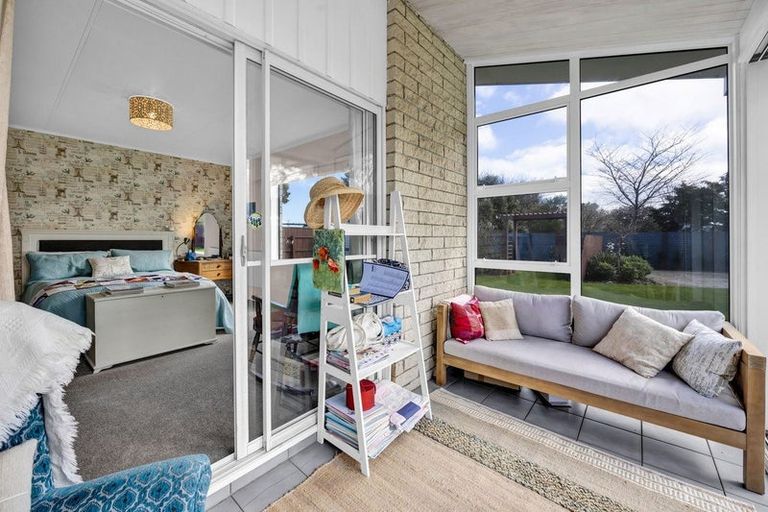 Photo of property in 18 Kowhai Street, Hawera, 4610