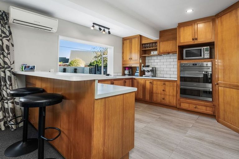 Photo of property in 14 Van Dieman Close, Templeton, Christchurch, 8042