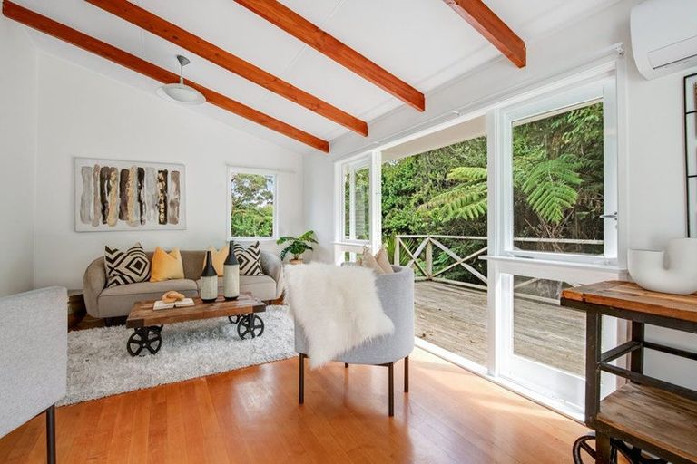 Photo of property in 1/24 Albany Highway, Greenhithe, Auckland, 0632