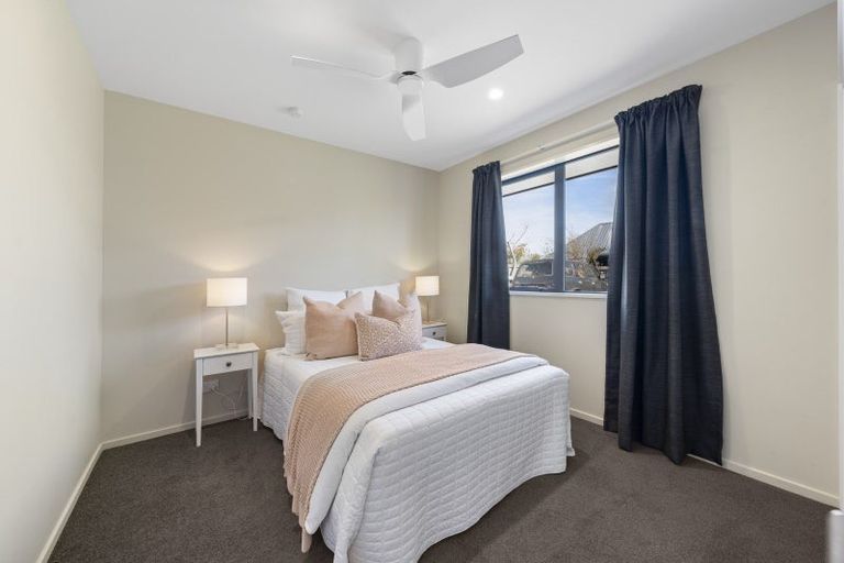 Photo of property in 6 Deans Place, Amberley, 7410