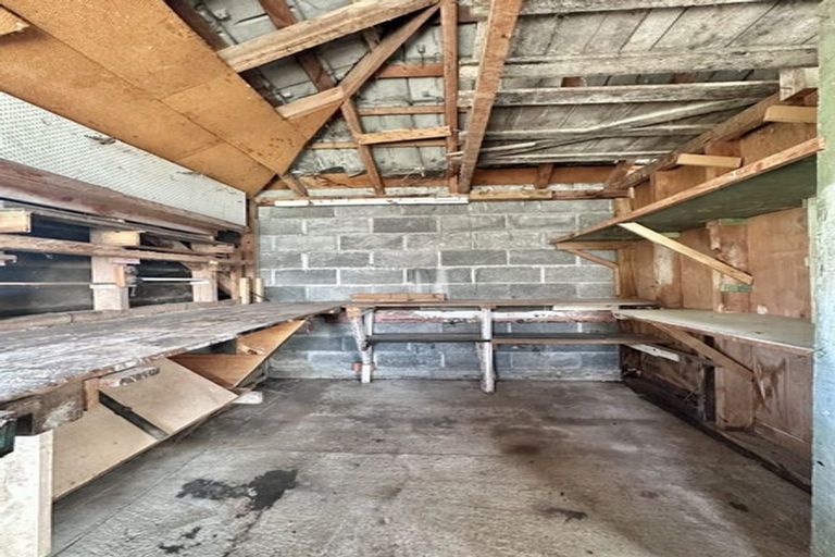 Photo of property in 15 Maher Street, Elderslea, Upper Hutt, 5018