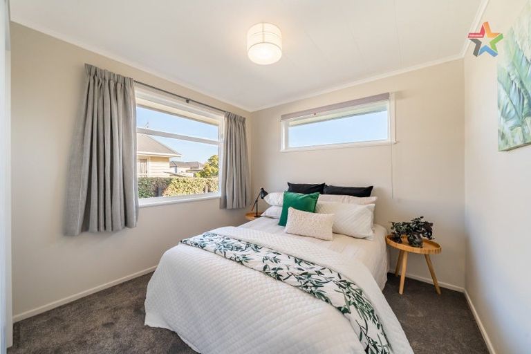 Photo of property in 2/12 Bridge Street, Melling, Lower Hutt, 5010
