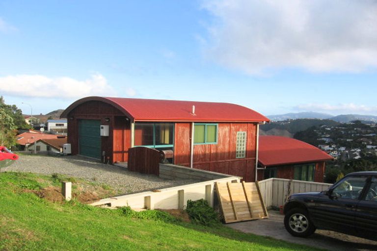 Photo of property in 62 Chesterton Street, Johnsonville, Wellington, 6037