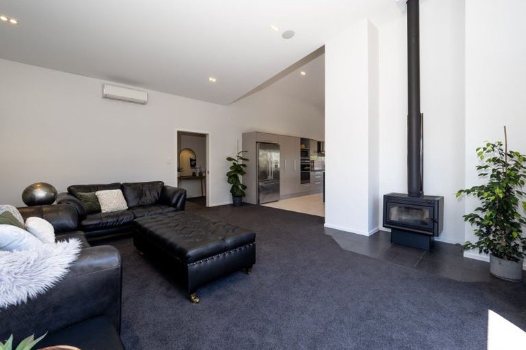 Photo of property in 10 Torbay Avenue, Huntingdon, Ashburton, 7774