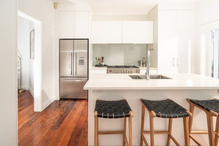 Photo of property in 73 Hataitai Road, Hataitai, Wellington, 6021