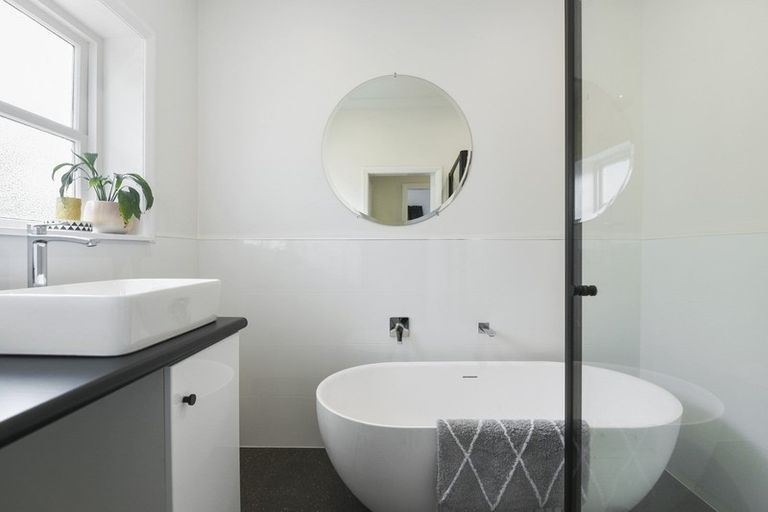 Photo of property in 1 Marire Avenue, Frankton, Hamilton, 3204