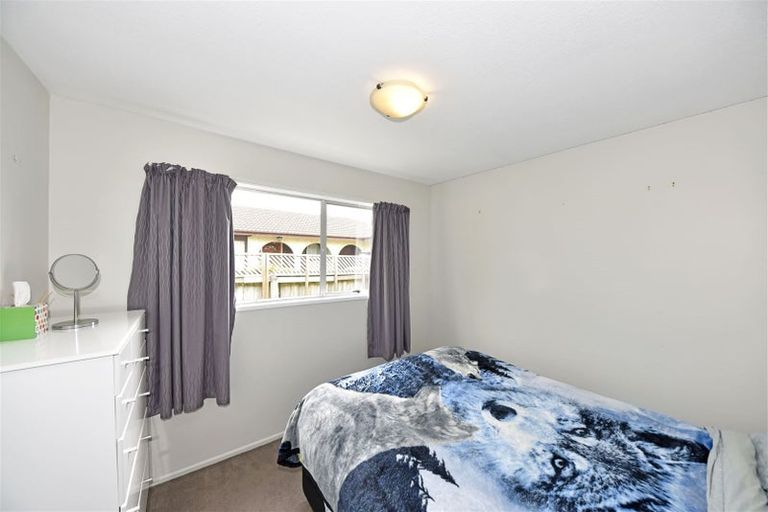 Photo of property in 20 Heaphy Place, Casebrook, Christchurch, 8051