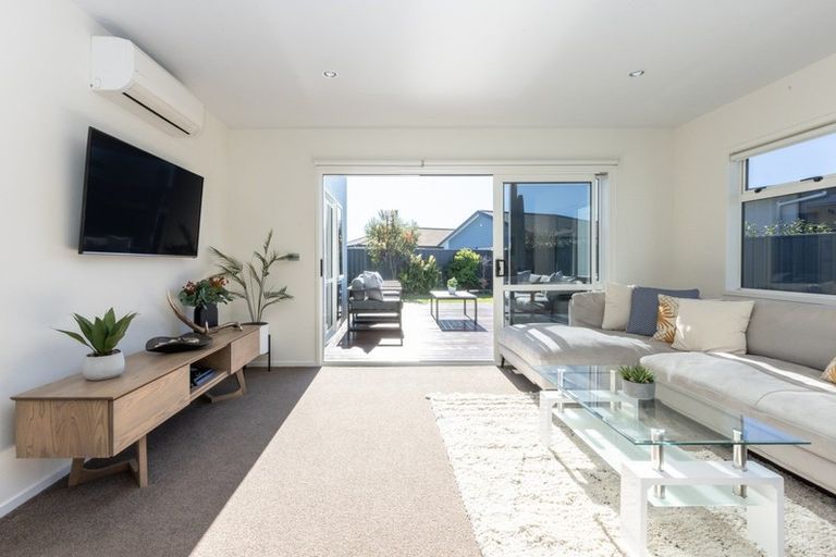 Photo of property in 5 Waitaki Way, Poraiti, Napier, 4112