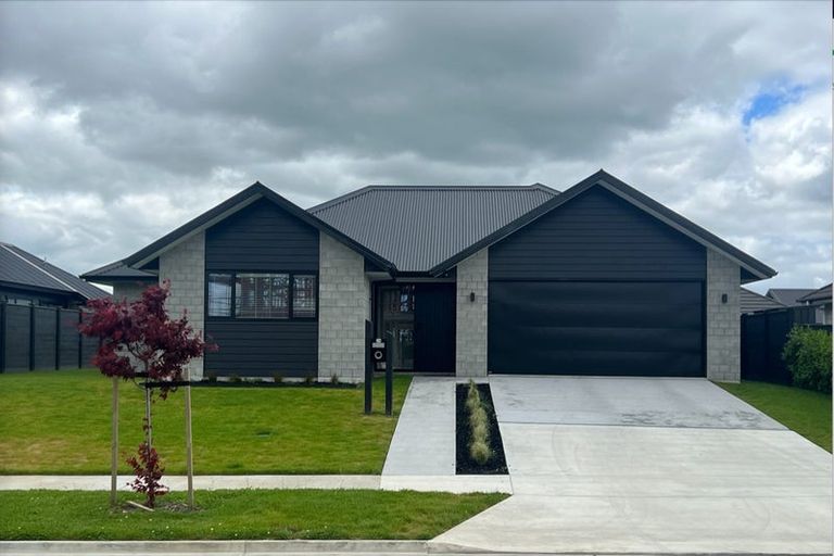 Photo of property in 34 Isobel Hodgson Drive, Cambridge, 3434